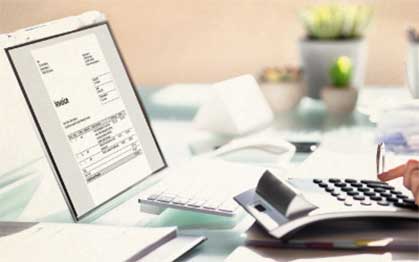 imagen de computador y calculadora