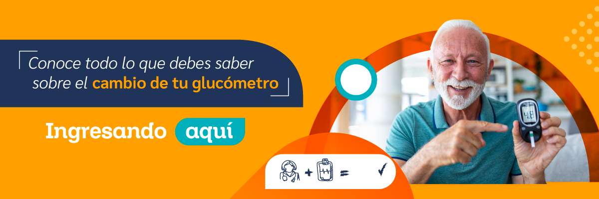 Hombre de tercera edad sosteniendo glucometro